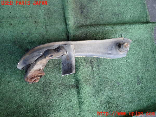 2UPJ-9234955176]セドリック ワゴン(WY30)右フロントロアアーム1 中古_2