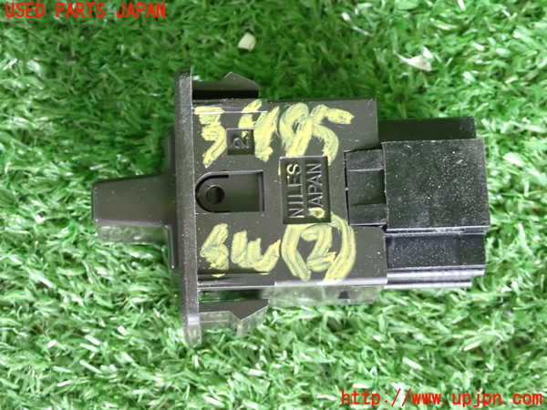 2UPJ-9234956307]セドリック ワゴン(WY30)スイッチ2 (T/GATE) 中古_2