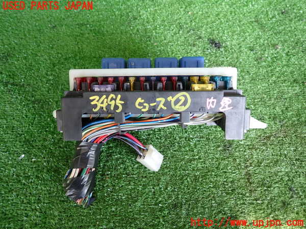 2UPJ-9234956742]セドリック ワゴン(WY30)ヒューズボックス2 中古_3