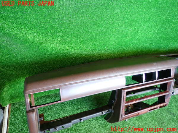 2UPJ-9234957505]セドリック ワゴン(WY30)ダッシュボード 中古_3