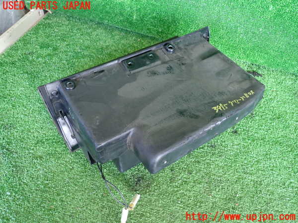 2UPJ-9234957516]セドリック ワゴン(WY30)グローブボックス1 中古_2