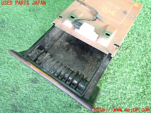 2UPJ-9234957821]セドリック ワゴン(WY30)灰皿1 中古_4