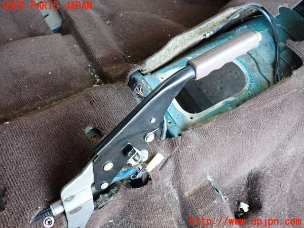 2UPJ-9234957550]セドリック ワゴン(WY30)サイドブレーキレバー 中古_1
