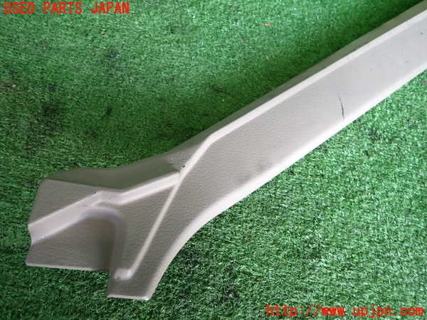 2UPJ-9234957655]セドリック ワゴン(WY30)右フロントピラートリム 中古_4