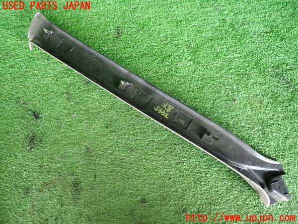 2UPJ-9234957660]セドリック ワゴン(WY30)左フロントピラートリム 中古_5