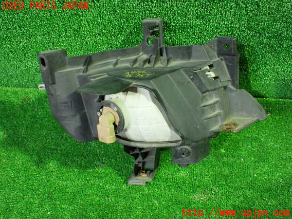 1UPJ-9234961182]アルファード(GGH20W)左フォグ 中古_3