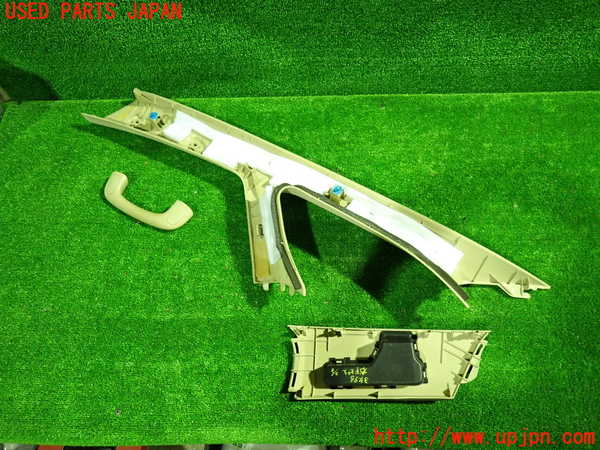 1UPJ-9234967655]アルファード(GGH20W)右フロントピラートリム 中古_2