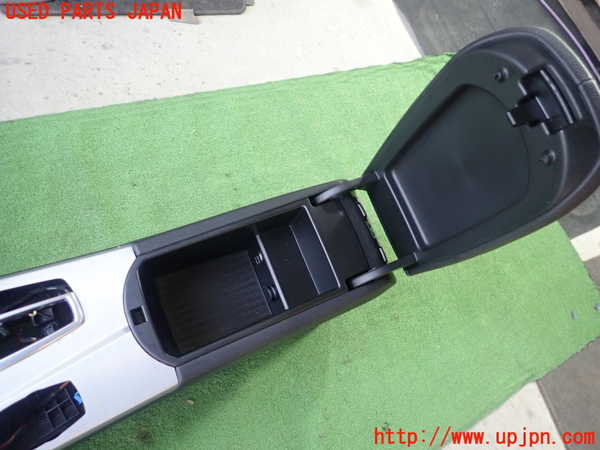 1UPJ-9234977540]BMW X3(WY20)(F25)センターコンソール 中古_5