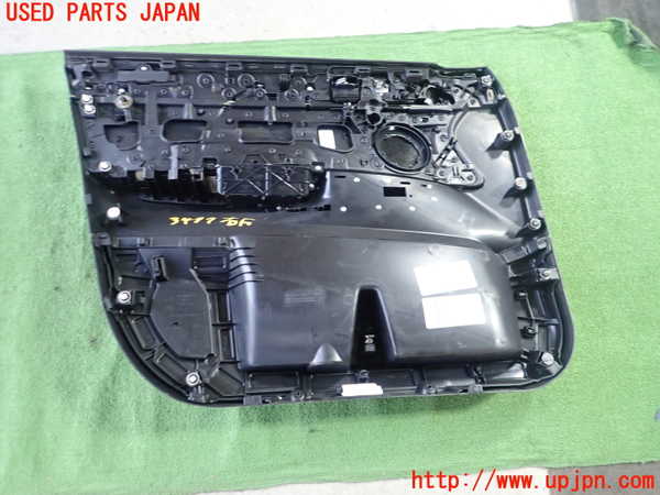 1UPJ-9234971234]BMW X3(WY20)(F25)右前ドア内張り 中古_3