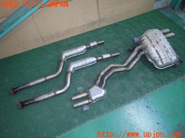 3UPJ=9234980152]BMW Z4 ロードスター 2.5i(BT25 E85)前期 純正 マフラー 2分割カット 中古_2