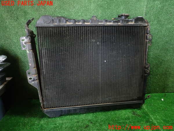 1UPJ-9234992321]サバンナ RX-7 FB3S 後期(SA22C)ラジエーター1 中古_4