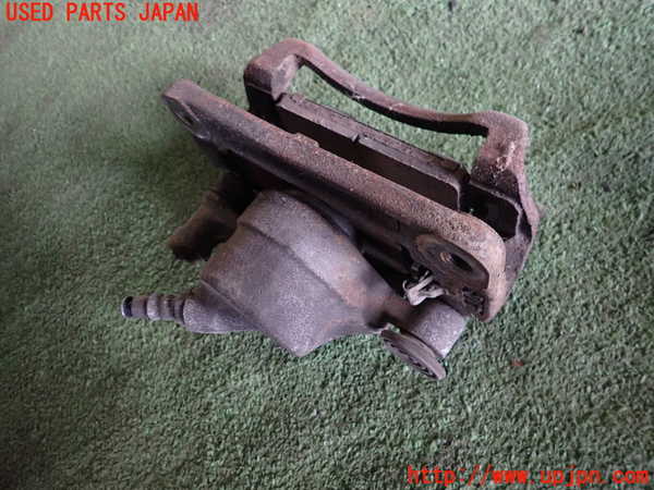 1UPJ-9234994085]サバンナ RX-7 FB3S 後期(SA22C)左フロントキャリパー 中古_2