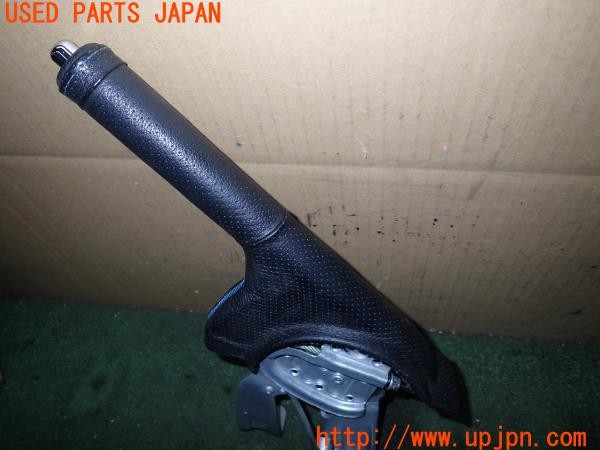 3UPJ=9235000626]スイフト XGエアロ(ZC71S 4型)純正 サイドブレーキレバー 社外 カバー付き 中古_3