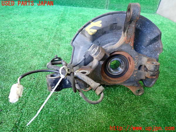 1UPJ-9235004290]スイフト(ZC71S)右フロントナックルハブ 中古_2