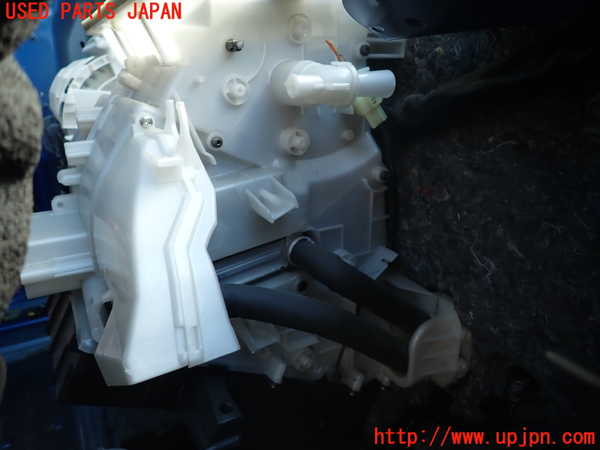 1UPJ-9235006081]スイフト(ZC71S)エバポレーター1 中古_4