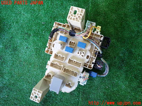 1UPJ-9235006742]スイフト(ZC71S)ヒューズボックス2 中古_2