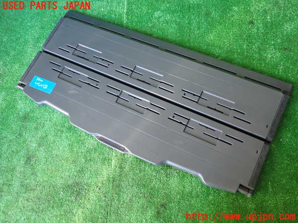 1UPJ-9235007772]スイフト(ZC71S)ラゲッジトレイ2 中古_2