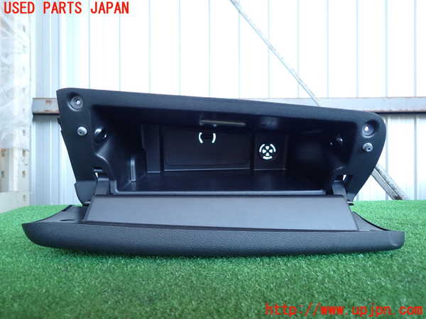 2UPJ-9235017516]BMW ミニ(MINI)クーパーD(XT15M)(F55)グローブボックス1 中古_2