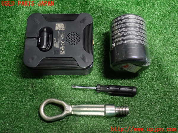 2UPJ-9235017805]BMW ミニ(MINI)クーパーD(XT15M)(F55)車載工具 中古_2