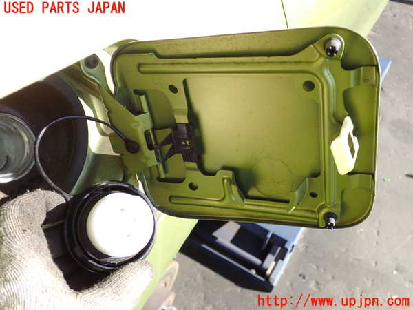 2UPJ-9235021690]エクストレイル(T32)フューエルリッド (キャップ付) 中古_2
