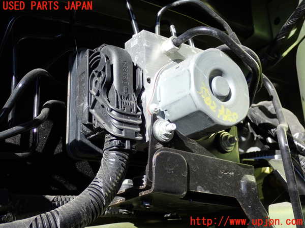 2UPJ-9235024040]エクストレイル(T32)ABSアクチュエーター 中古_2