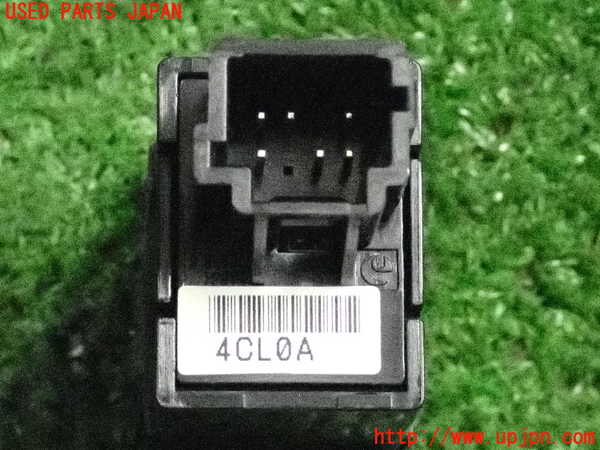 2UPJ-9235026307]エクストレイル(T32)スイッチ2 (VSC OFF) 中古_4