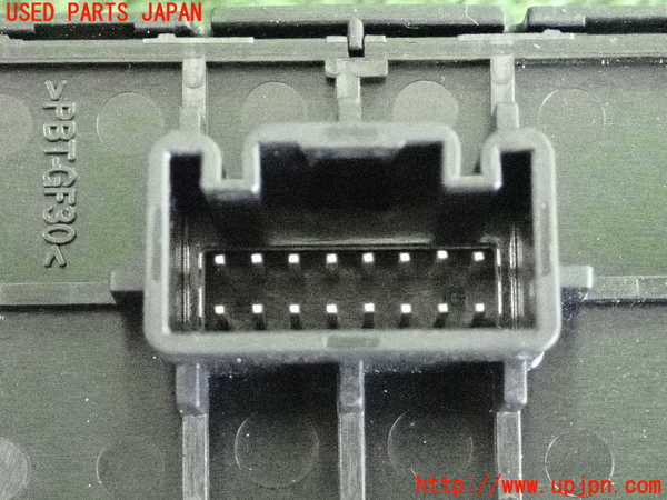 2UPJ-9235026312]エクストレイル(T32)スイッチ7 (電動パーキング、AUTO HOLD) 中古_4