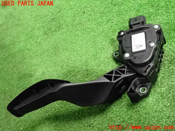 2UPJ-9235026382]エクストレイル(T32)センサー2 (アクセルペダル) 中古_2