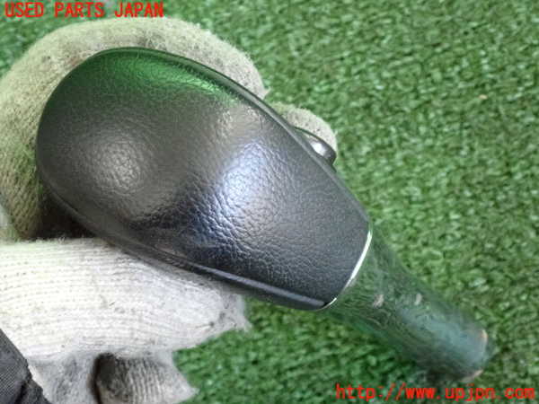 2UPJ-9235027570]エクストレイル(T32)シフトノブ 中古_3