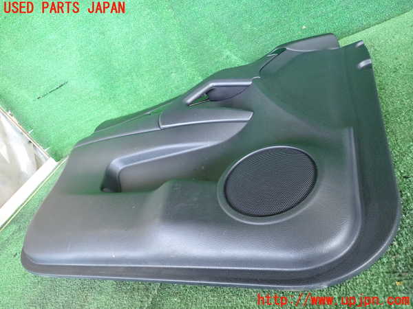 2UPJ-9235021264]エクストレイル(T32)左前ドア内張り 中古_3