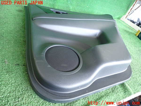 2UPJ-9235021294]エクストレイル(T32)右後ドア内張り 中古_3