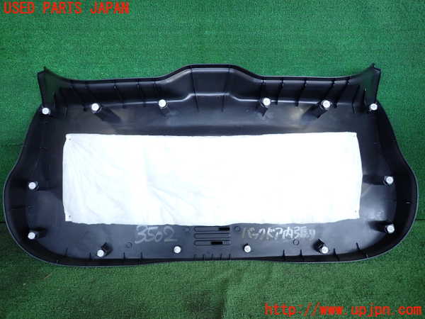 2UPJ-9235021578]エクストレイル(T32)バックドア内張り 中古_2