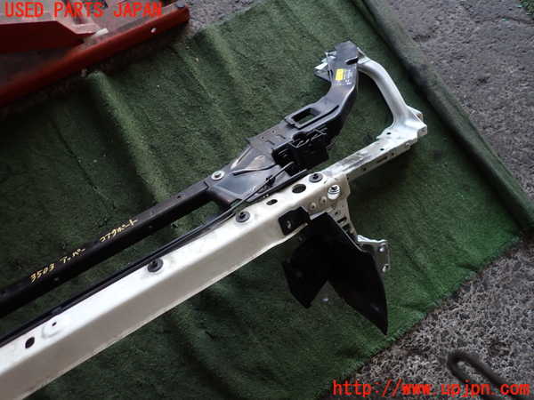 2UPJ-9235031040]ジャガー・XE(JA2NA)アッパーコアサポート 中古_3