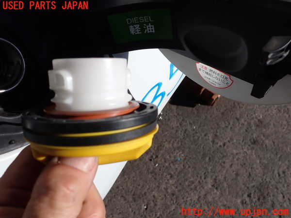 2UPJ-9235031690]ジャガー・XE(JA2NA)フューエルリッド 中古_3