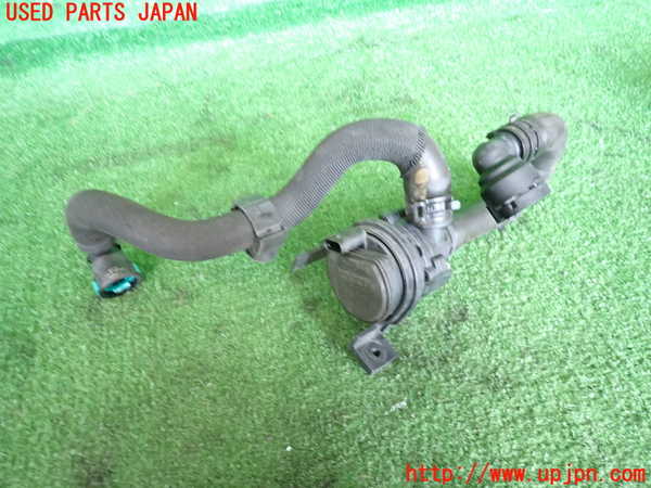 2UPJ-9235032110]ジャガー・XE(JA2NA)ウォーターポンプ 中古_2