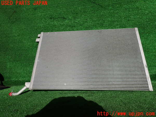 2UPJ-9235032322]ジャガー・XE(JA2NA)ラジエーター2 中古_3