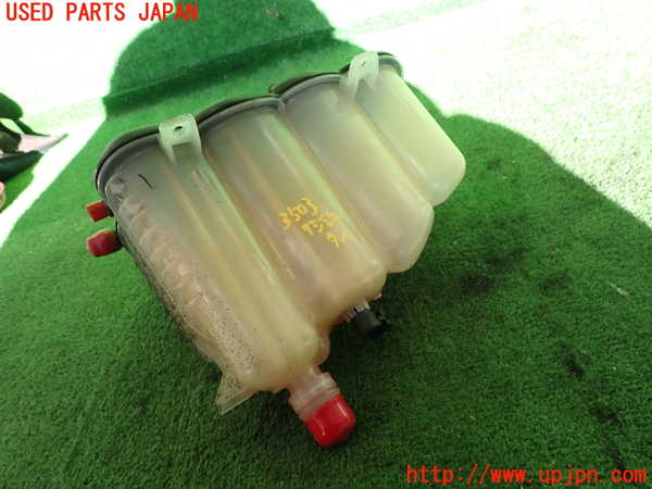 2UPJ-9235032410]ジャガー・XE(JA2NA)ラジエータータンク 中古_2