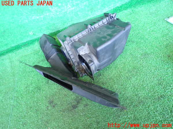 2UPJ-9235032560]ジャガー・XE(JA2NA)エアクリーナーボックス 中古_3
