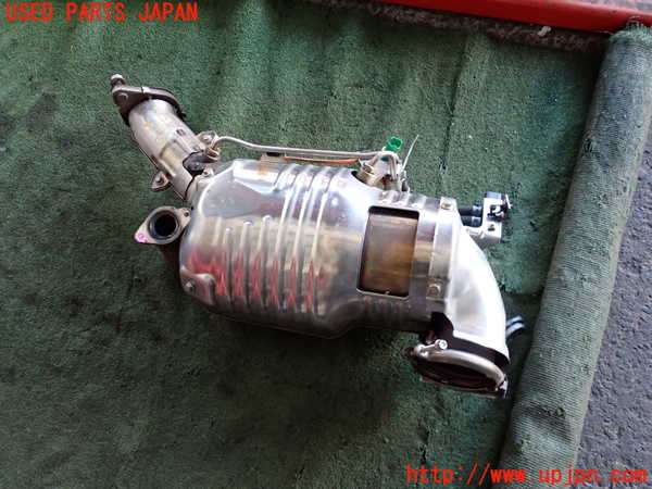 2UPJ-9235032661]ジャガー・XE(JA2NA)触媒1 中古_4