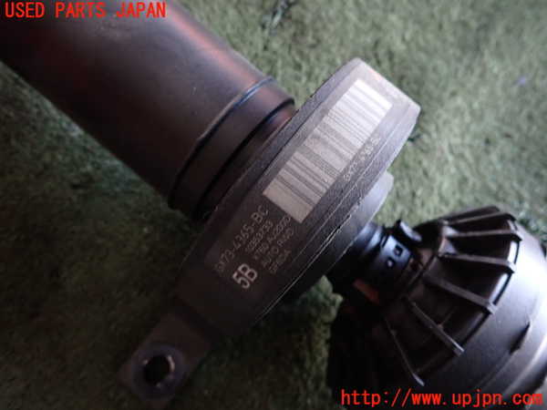 2UPJ-9235033410]ジャガー・XE(JA2NA)リアプロペラシャフト 中古_2