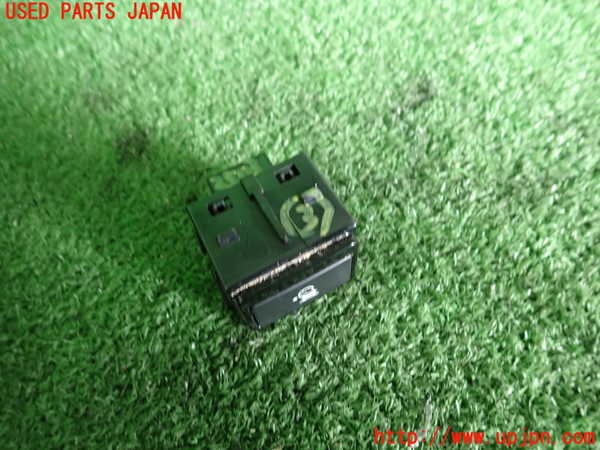 2UPJ-9235036308]ジャガー・XE(JA2NA)スイッチ3 (キープ) 中古_2