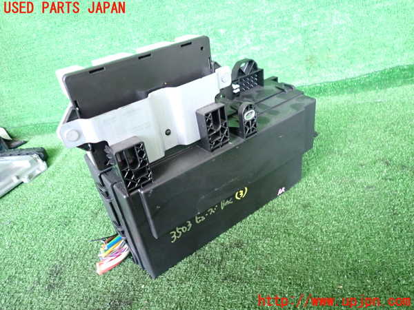 2UPJ-9235036743]ジャガー・XE(JA2NA)ヒューズボックス3 中古_2