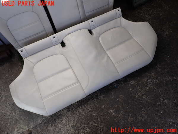 2UPJ-9235037385]ジャガー・XE(JA2NA)リアシート 中古_3