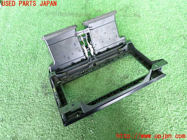 2UPJ-9235037526]ジャガー・XE(JA2NA)エアコン吹き出し口1 (真中) 中古_3
