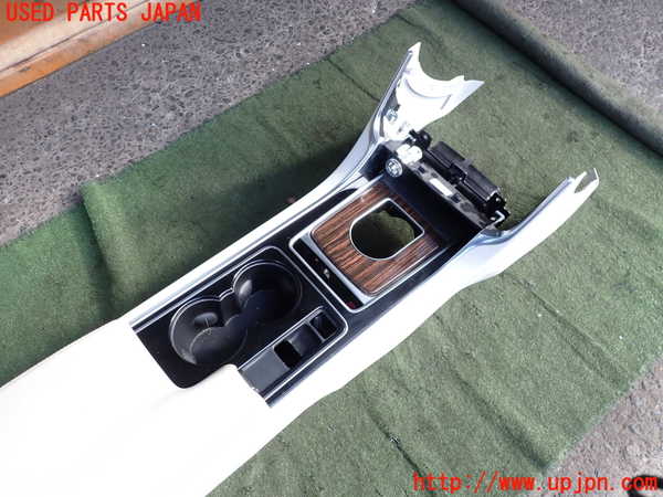 2UPJ-9235037540]ジャガー・XE(JA2NA)センターコンソール 中古_3