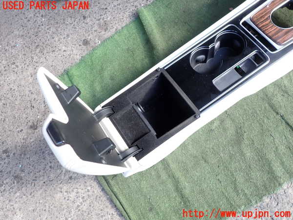 2UPJ-9235037540]ジャガー・XE(JA2NA)センターコンソール 中古_4