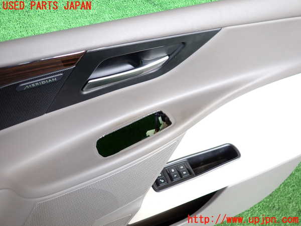 2UPJ-9235031234]ジャガー・XE(JA2NA)右前ドア内張り 中古_2