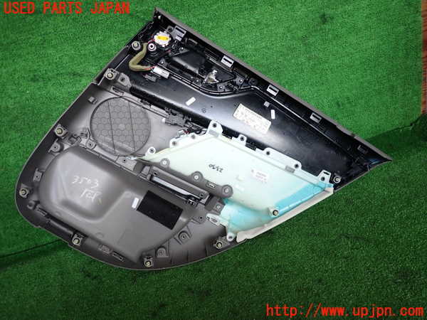 2UPJ-9235031324]ジャガー・XE(JA2NA)左後ドア内張り 中古_3