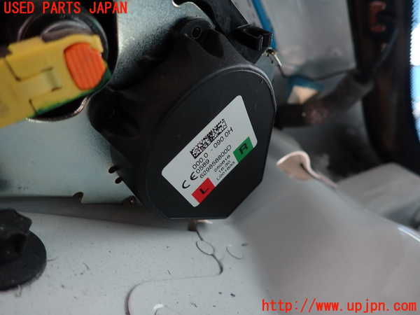 2UPJ-9235037155]ジャガー・XE(JA2NA)右2列目シートベルト 中古_2