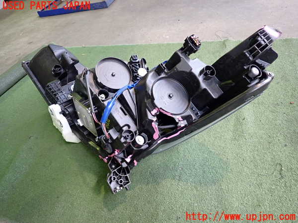 2UPJ-9235041130]日産リーフ(ZE1)右ヘッドライト LED (ジャンク品) 中古_2
